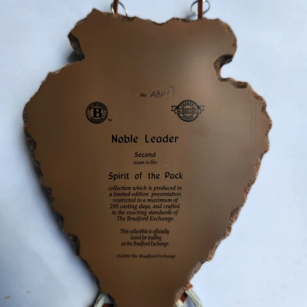 Bradford Exchange Noble Leader Wolf Arrowhead Plaque Spirit of the Pack 2009